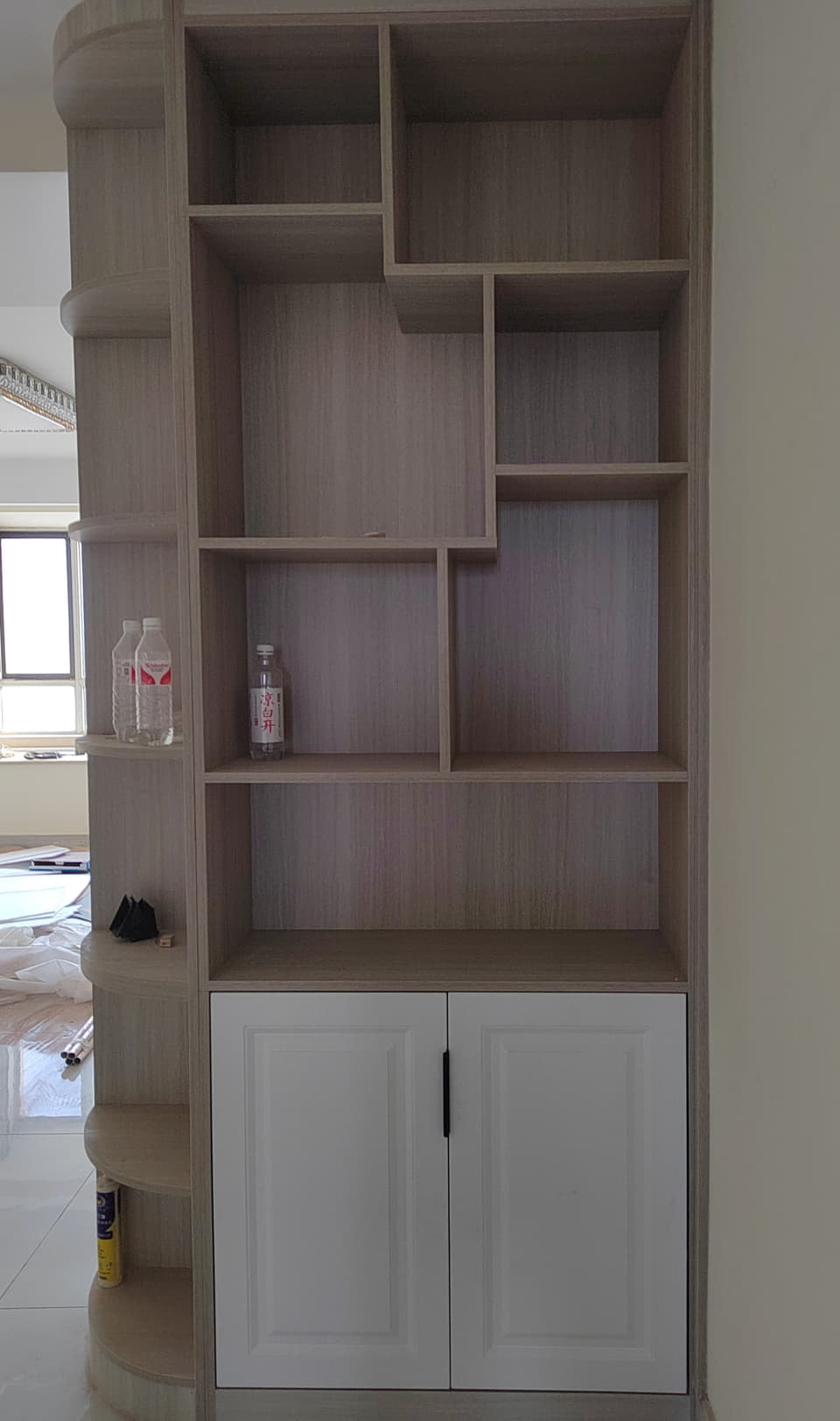 异形格展示柜实拍