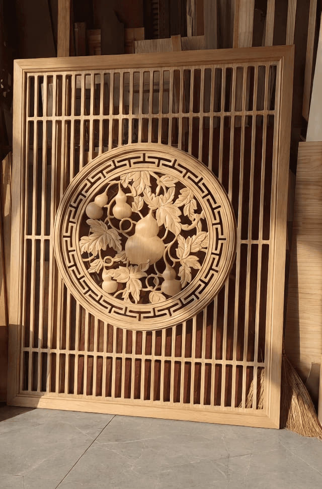 葫芦纹竖向花格隔断实拍