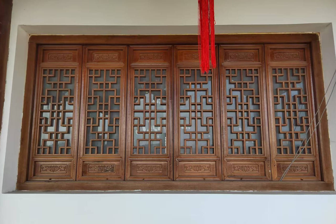 仿古六扇步步锦纹花窗实拍