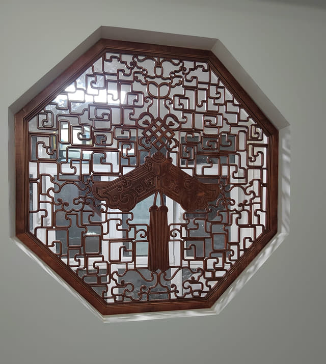 八角挂穗花格窗中式墙面装饰实拍