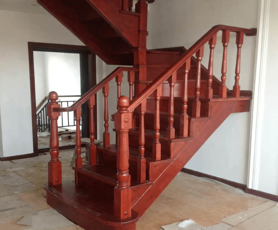 实木转角楼梯扶手实景